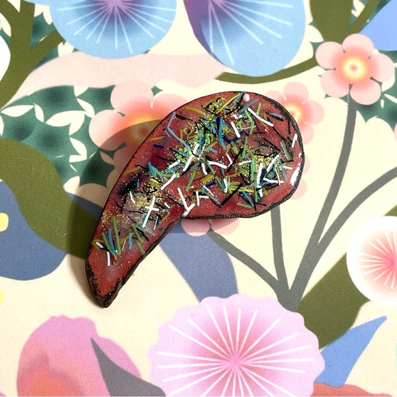 Vintage Jewelry - vintage enamel on copper quotation mark shaped brooch pink confetti